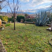 Appartamento in villa con giardino