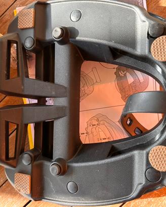 Piastra Givi Monolock con posto per lucchetto moto