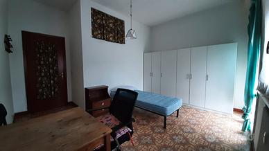 Stanza via Lago Calamone Reggio Emilia