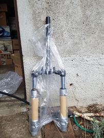 Forcella e cerchi Aerox Nitro