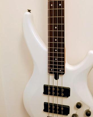 Bassi  Yamaha TRBX304 White Basso elettrico Bianco