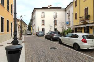 2 LOCALI A PADENGHE SUL GARDA