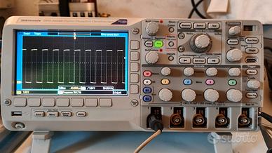 Oscilloscopio digitale Tekronix DPO2024