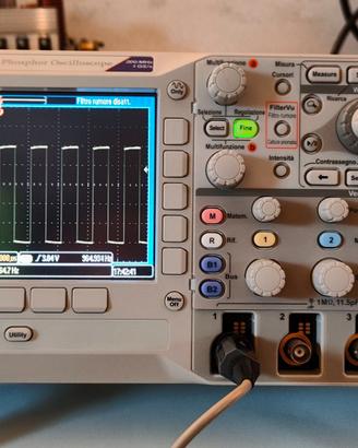 Oscilloscopio digitale Tekronix DPO2024