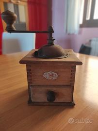 antico macina caffè con cassetto 