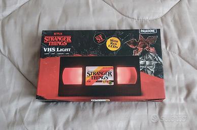 Lampada Paladone VHS Stranger Things