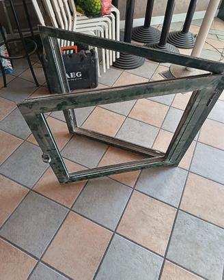 TELAIO DI FINESTRA IN ALLUMINIO /bancone/tavolino