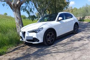 Alfa Romeo Stelvio 180 cv