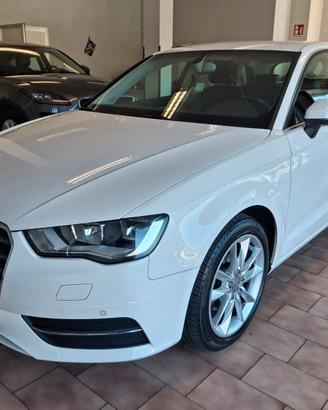 Audi A3 Sportback 1.6 tdi Business *NEOPATENTATI