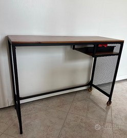 Scrittoio, tavolo pc, mobile arredo