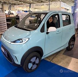 Xev Yoyo XY elettrica 4 posti 5 porte