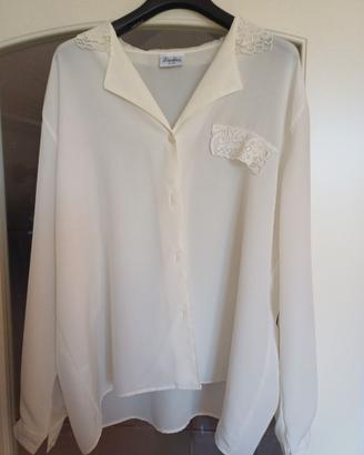 Camicetta elegante in seta con pizzi