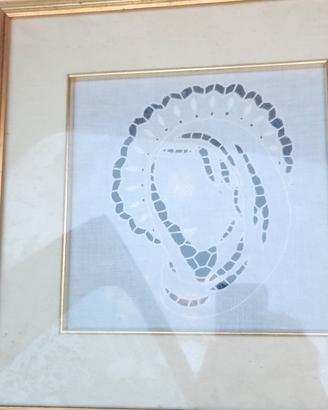 Quadro decorativo con cornice dorata-artigianale