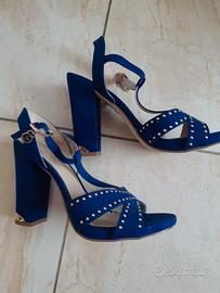scarpe  velluti o blu 