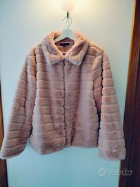 Giacca in finta pelliccia colore rosa