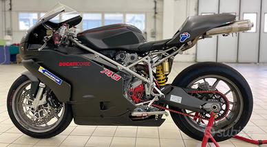 Ducati 749 doppio allestimento