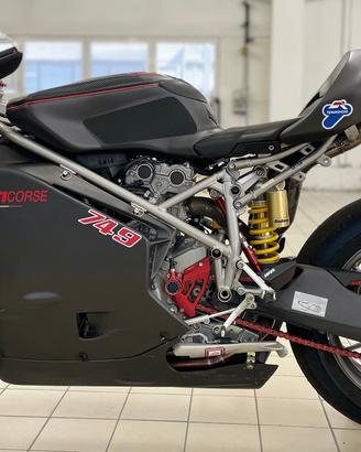 Ducati 749 doppio allestimento