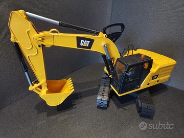 Bruder cat molto grande NUOVO