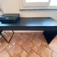 Scrivania con cassetti Ikea modello MICKE