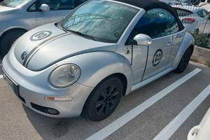 auto  maggiolino cabrio