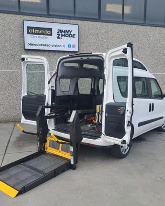 Fiat Doblò TRASPORTO DISABILI Tetto alto