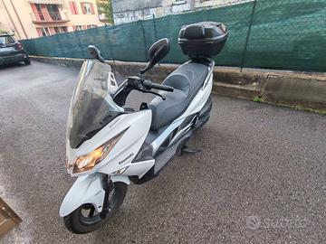 Kawasaki J125 Bianco