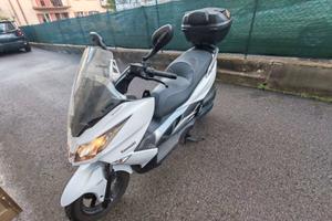 Kawasaki J125 Bianco