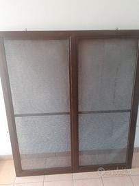 Mobile porta gabbie per uccelli