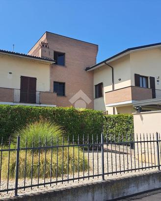 3 LOCALI A PAVIA