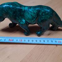 Pantera pietra verde scultura