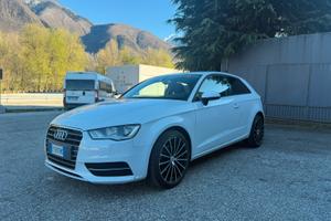 Audi A3 1.6 tdi Euro6 sempre tagliandata