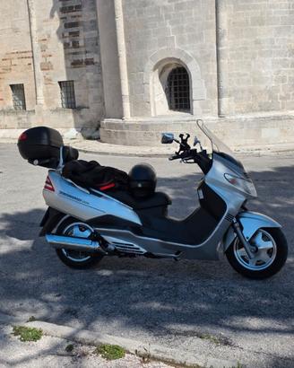 Suzuki burgman AN 400