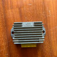 Regolatore di tensione