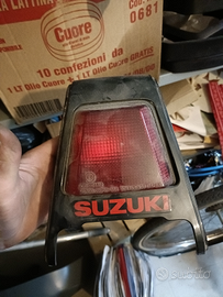 Faro p posteriore Suzuki GSX