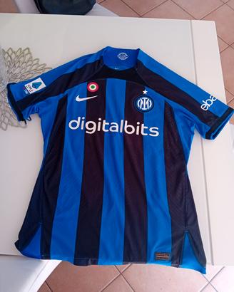 Maglia Inter Bastoni autografata