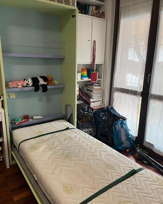 Letto singolo a scomparsa con materasso su misura