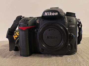 Nikon D7000 solo corpo