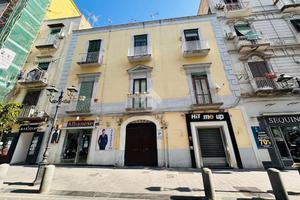 MONOLOCALE A TORRE DEL GRECO