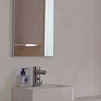 Piccolo lavabo mobile specchio