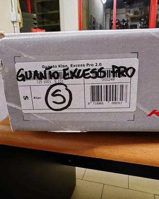 Guanti e calzini riscaldati a batteria