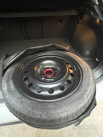Ruotino T125/80 R17 99M x VW T-roc e Skoda