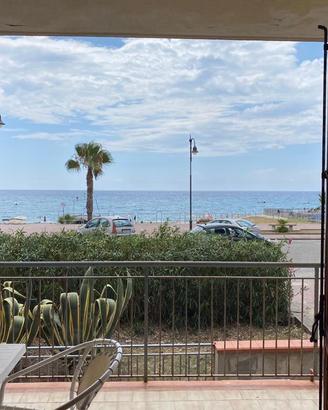 Appartamento a mare arredato