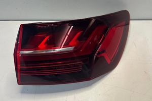 Fanale luce freccia dinamica audi a4 b9 2023