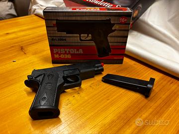 Pistola giocattolo M-036
