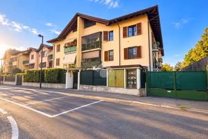 4 LOCALI A LANDRIANO