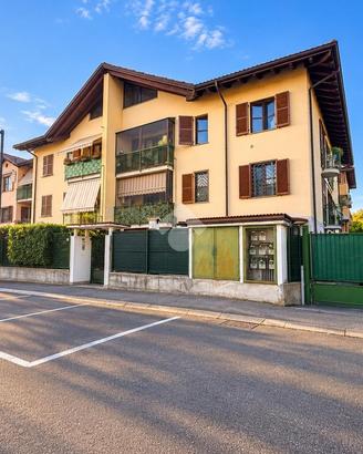 4 LOCALI A LANDRIANO