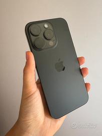 iPhone 15 pro black titanium