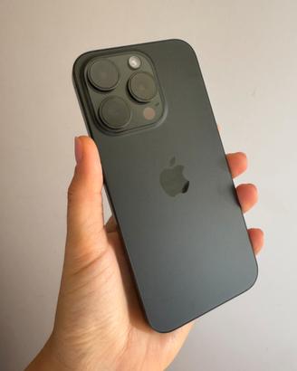 iPhone 15 pro black titanium