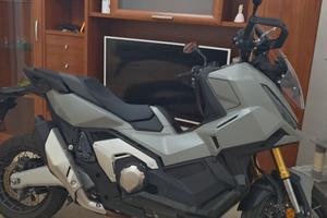 xadv 750