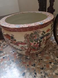 vaso giapponese e scultura di legno 